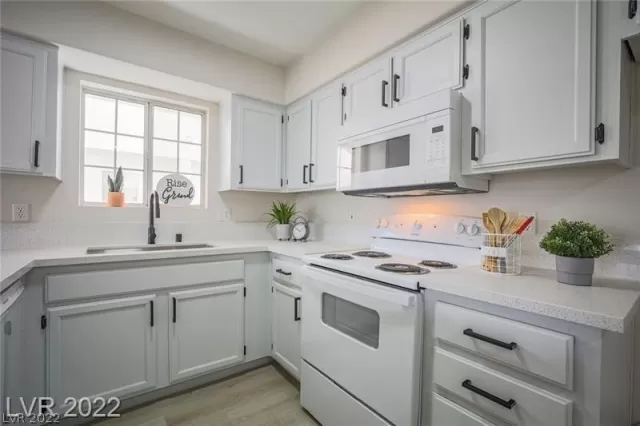 MLS: 2446157 Condo For Sale