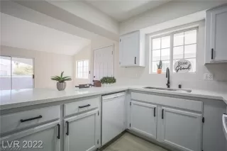 Photo #1: 2446157 Listing