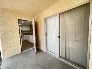 Photo #3: 2446258 Listing 