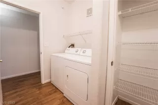 Photo #6: 2446267 Listing 