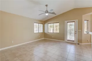 Photo #5: 2446270 Listing