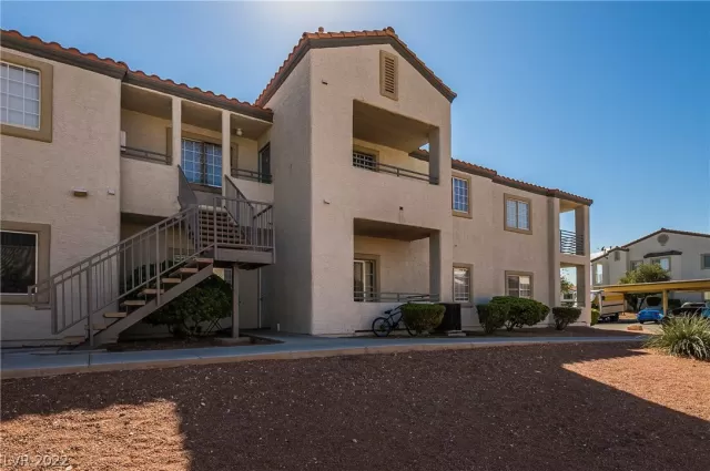 MLS: 2446304 Condo For Sale