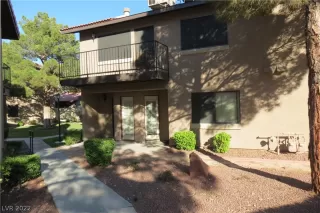 Photo #3: 2446308 Listing 