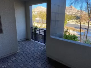 Photo #2: 2446310 Listing 