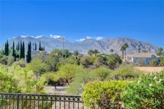 Photo #3: 2446322 Listing