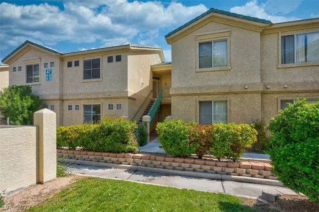 MLS: 2446391 Condo For Sale