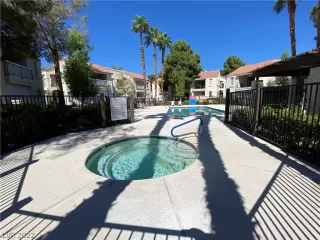 Photo #2: 2446454 Listing 