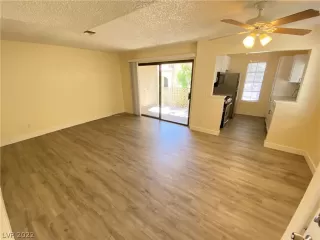 Photo #3: 2446454 Listing 