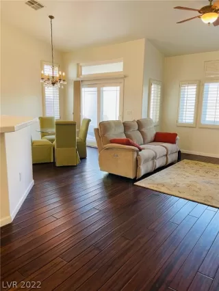 Photo #2: 2446461 Listing