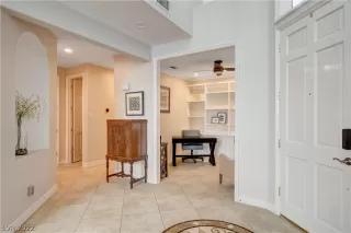 Photo #4: 2446552 Listing