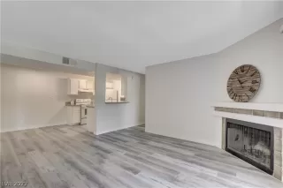 Photo #3: 2446602 Listing 