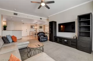 Photo #3: 2446630 Listing 