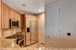 Photo #6: 2446630 Listing 