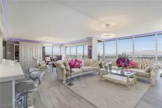 Photo #1: 2446640 Listing