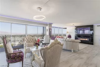 Photo #2: 2446640 Listing