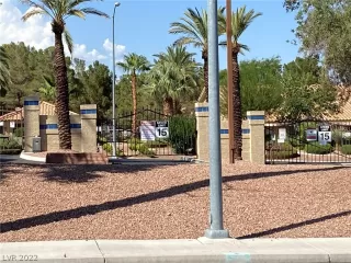 Photo #1: 2446657 Listing 