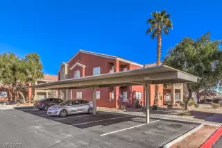 Photo #1: 2446675 Listing 