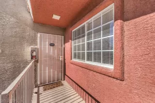 Photo #4: 2446675 Listing 