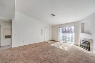 Photo #6: 2446675 Listing 