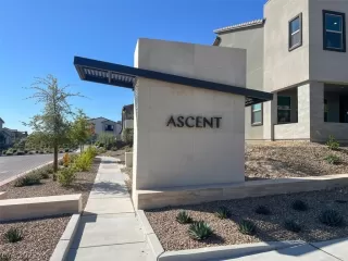 Photo #1: 2446687 Listing 