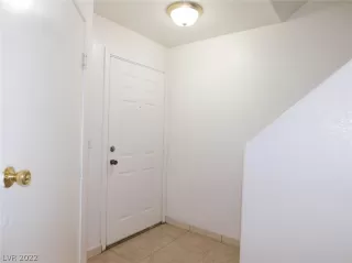 Photo #3: 2446710 Listing 