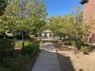 Photo #2: 2446762 Listing 