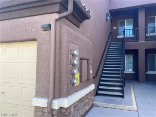 Photo #5: 2446762 Listing 