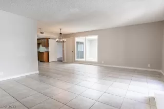 Photo #3: 2446794 Listing 