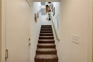 Photo #4: 2446828 Listing 