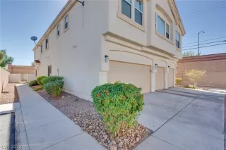 Photo #1: 2446852 Listing