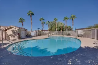 Photo #3: 2446852 Listing