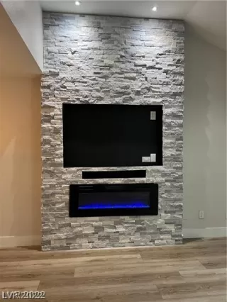 Photo #3: 2446867 Listing 