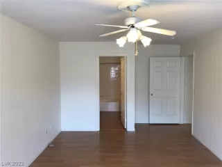 Photo #6: 2446886 Listing 