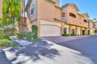 Photo #1: 2446893 Listing