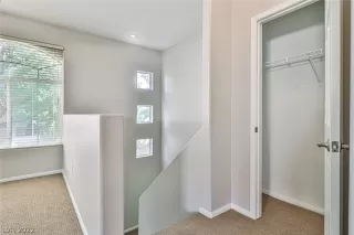 Photo #4: 2446893 Listing