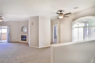 Photo #6: 2446893 Listing