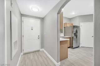 Photo #1: 2446916 Listing