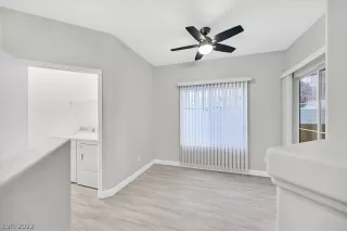 Photo #5: 2446916 Listing