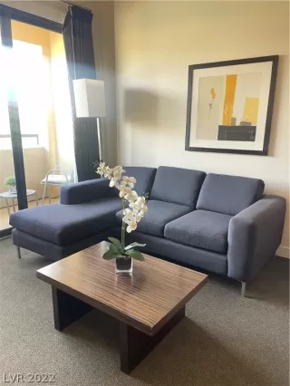 Photo #1: 2446933 Listing 