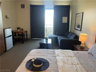 Photo #2: 2446933 Listing 