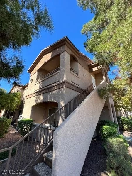 MLS: 2446935 Condo For Sale