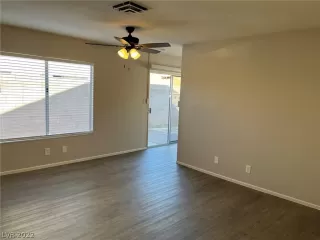 Photo #3: 2446949 Listing 