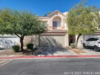 Photo #1: 2447003 Listing 
