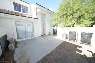 Photo #4: 2447007 Listing 