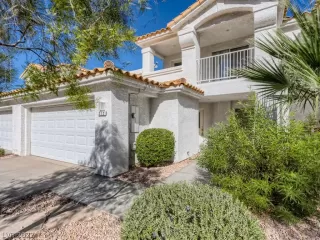 Photo #4: 2447025 Listing