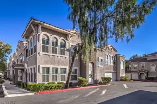 Photo #2: 2447047 Listing 