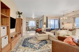 Photo #6: 2447056 Listing