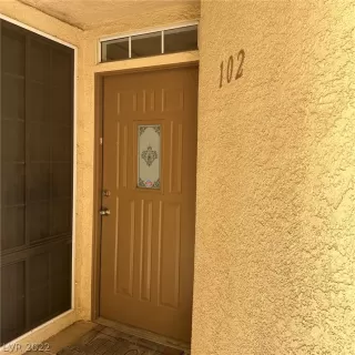 Photo #2: 2447079 Listing 