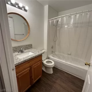 Photo #6: 2447079 Listing 