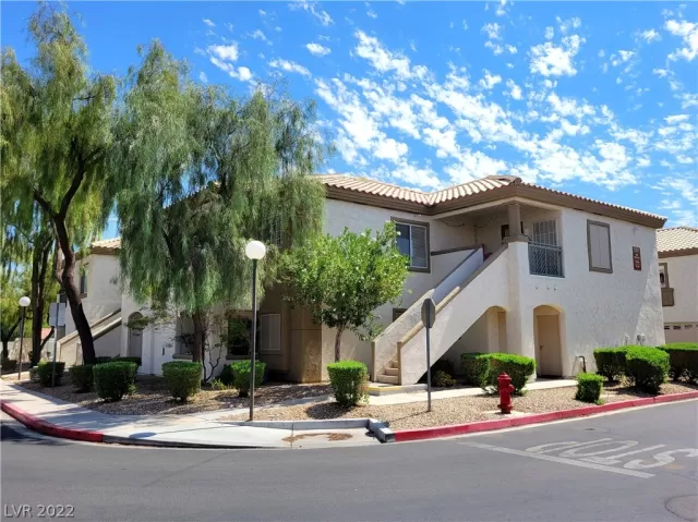 MLS: 2447105 Condo For Sale